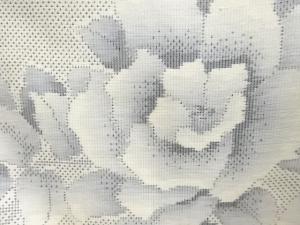アンティーク　薔薇模様織り出し本場白大島紬着物(7マルキ)